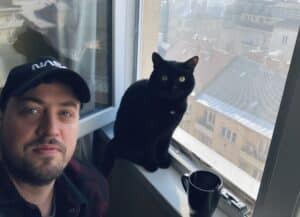 Szuhánszki Ruben és Kalvin Davenport, aki után a vállalkozás kapta a nevét.